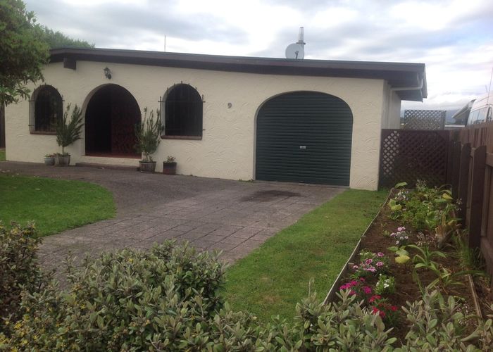  at 9 Alpine Grove, Upper Vogeltown, New Plymouth