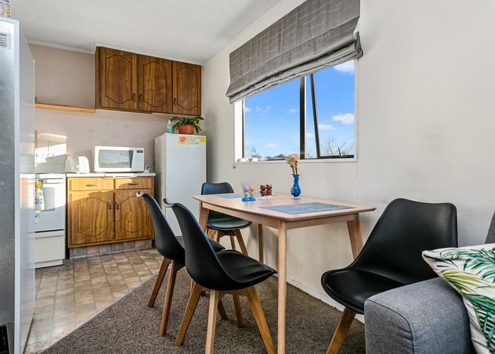  at 9 Ballance Street, Kihikihi, Te Awamutu