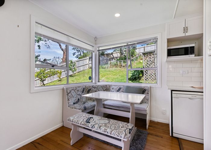 at 1/21 Taurus Crescent, Beach Haven, Auckland