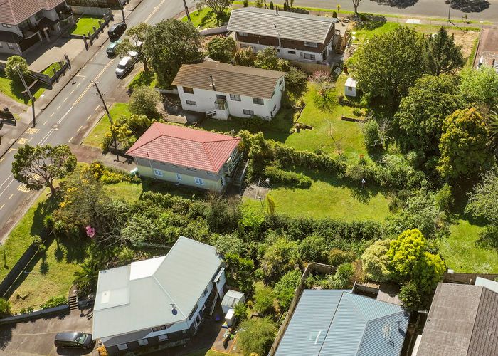  at 118 Whitney Street, New Windsor, Auckland