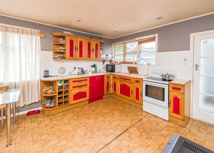  at 4 Delhi Avenue, Aramoho, Whanganui
