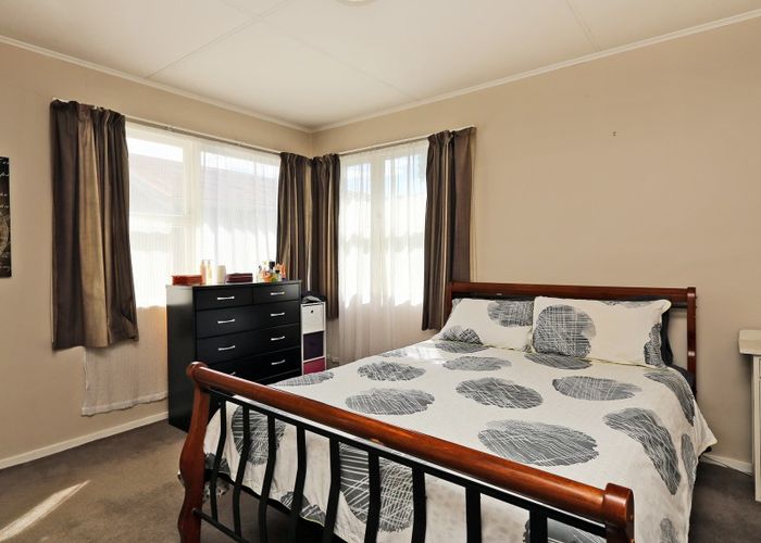  at 33 Panapa Road, Waipatu