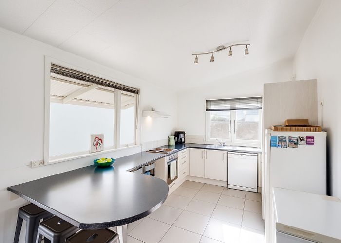  at 2 Avondale Road, Taradale, Napier, Hawke's Bay