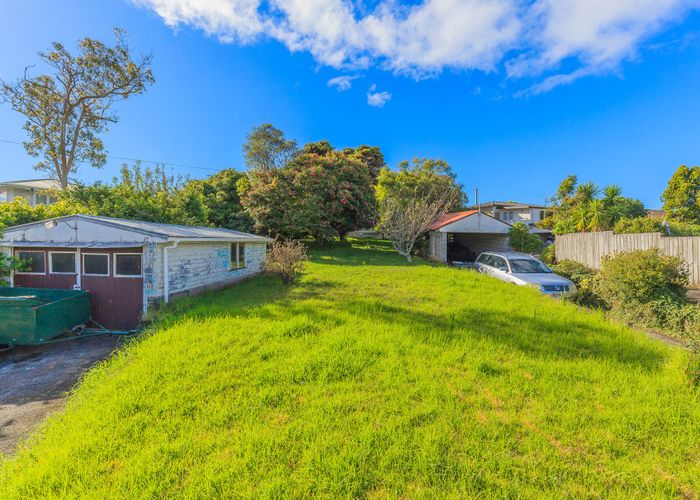  at 15 Gordon Avenue, Forrest Hill, North Shore City, Auckland