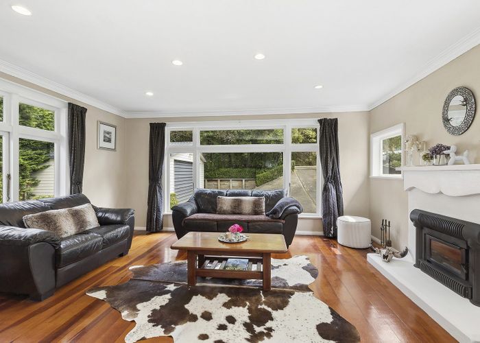  at 64 Airlie Road, Plimmerton, Porirua, Wellington