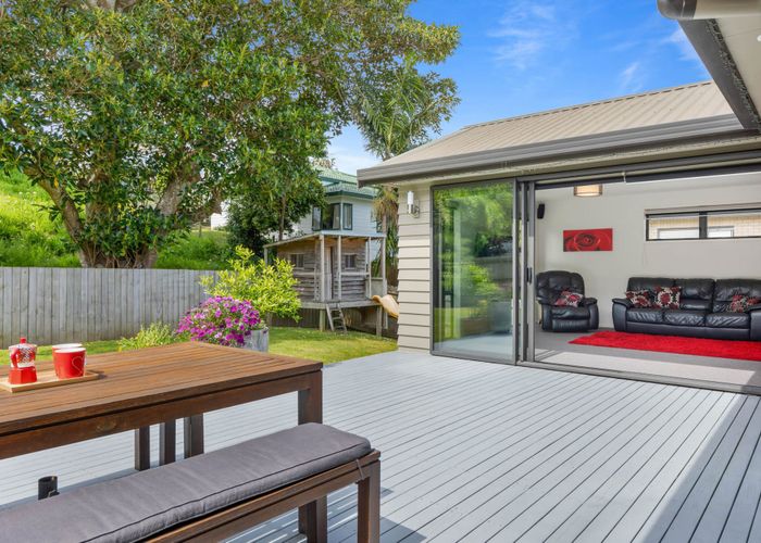  at 19 Keating Rise, Northcross, Auckland