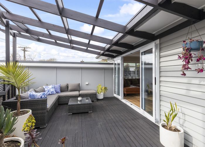  at 8 Woodleigh Street, Frankleigh Park, New Plymouth, Taranaki