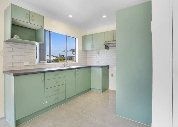  at 6a Holborn Place, Papatoetoe, Manukau City, Auckland