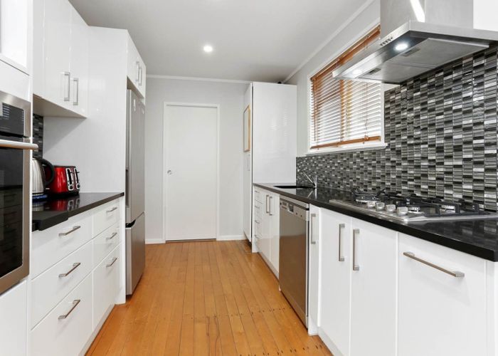  at 6 Te KOA Road, Panmure, Auckland City, Auckland
