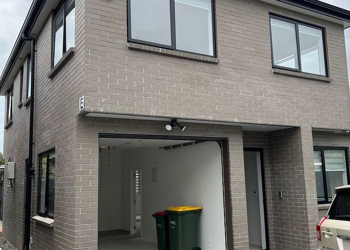  at 28E Tiraumea Drive, Pakuranga, Manukau City, Auckland