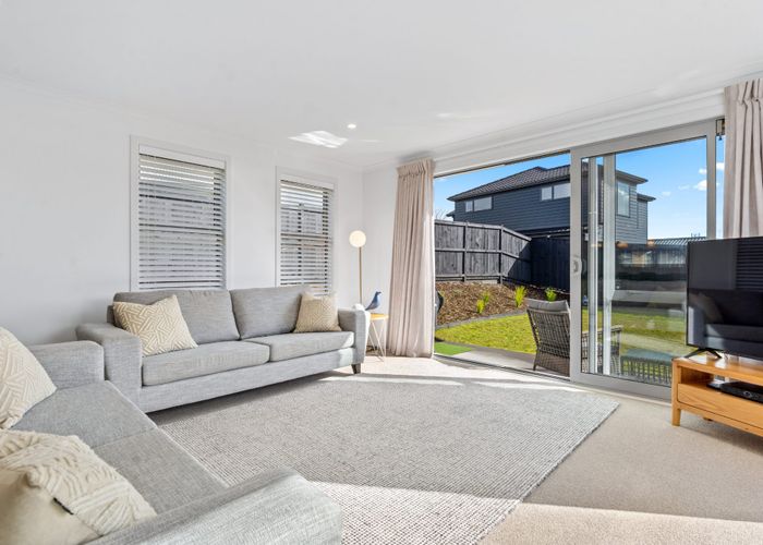 at 3 Garth Ross Lane, Karaka, Papakura