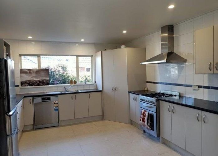  at 11 Kendal Avenue, Burnside, Christchurch City, Canterbury