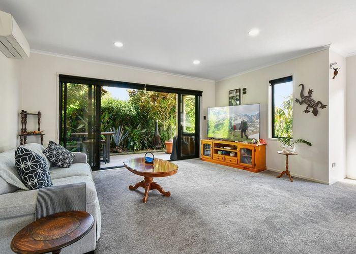  at 27 Searle Drive, Patumahoe, Franklin, Auckland