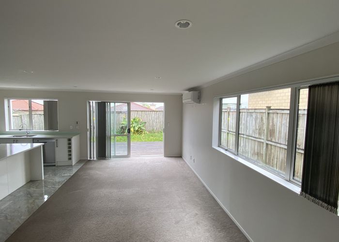  at 14 Shelby Lane, Flat Bush, Manukau City, Auckland