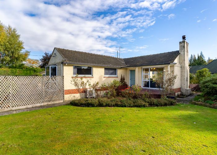  at 16 George Street, Milton