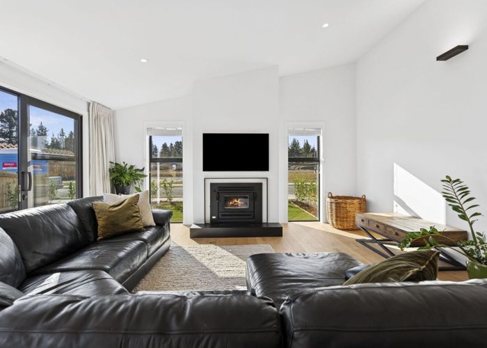  at 6 Moonstone Street, Albert Town, Wanaka, Otago