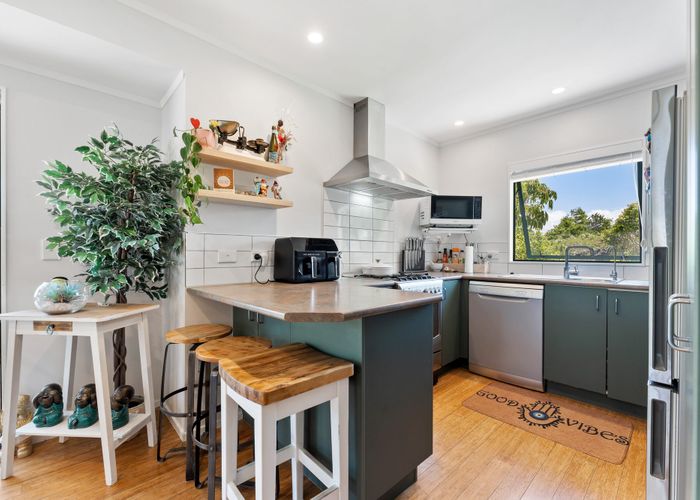  at 1/12 Knott Road, Stanmore Bay, Rodney, Auckland