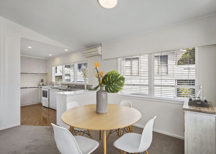  at 7 Kathleen Street, Totara Vale, Auckland