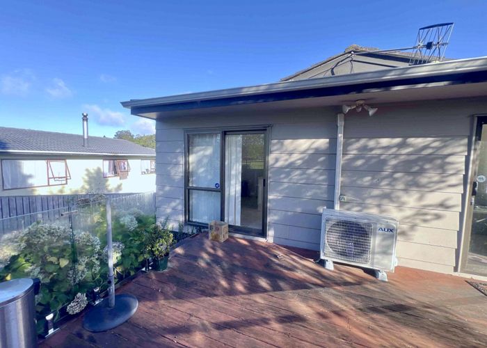  at 2/123 Lynn Road, Bayview, North Shore City, Auckland