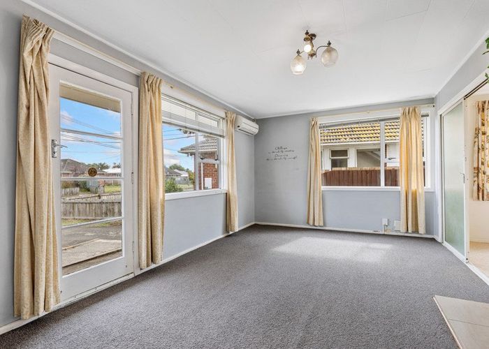  at 30 Bournemouth Crescent, Aranui, Christchurch City, Canterbury