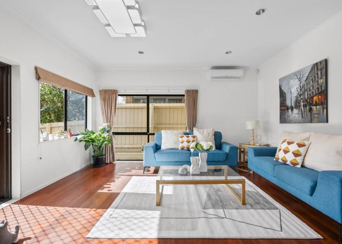  at 11 Agapanthus Place, Flat Bush, Manukau City, Auckland