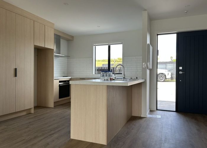  at 2/24 Akakura Terrace, Glenview, Hamilton, Waikato