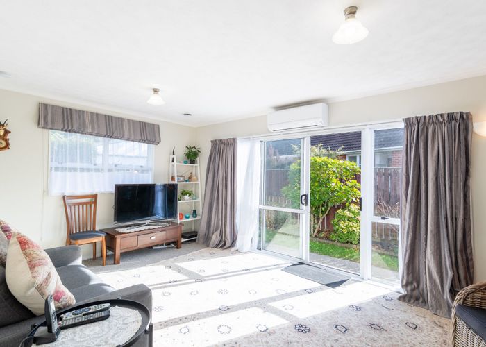  at 1/15 Benzie Avenue, Wallaceville, Upper Hutt, Wellington