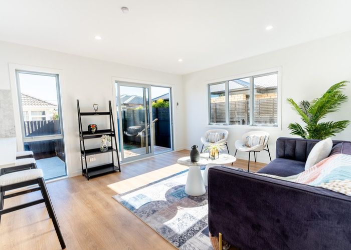  at 1/75 & 2/75 Barton Street, Woolston, Christchurch City, Canterbury