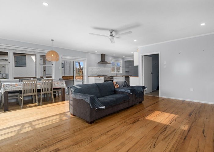  at 25 Glenn Terrace, Otumoetai, Tauranga, Bay Of Plenty
