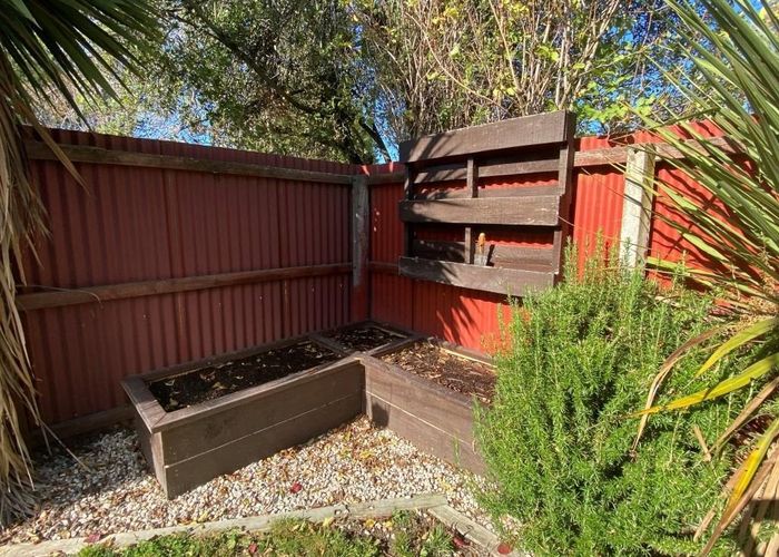  at 1/102 Philpotts Road, Mairehau, Christchurch