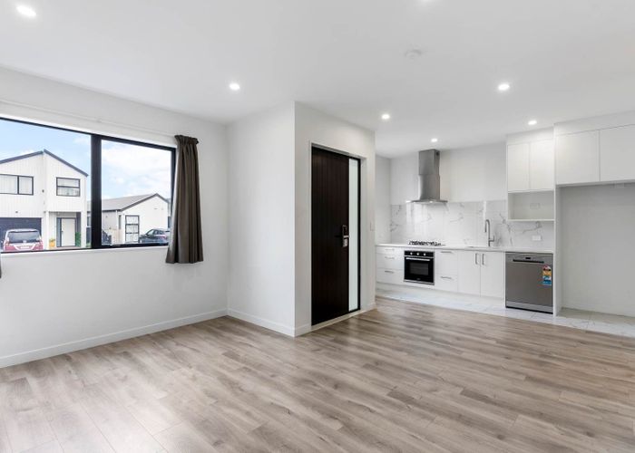  at 9 Puwha Street, Massey, Waitakere City, Auckland