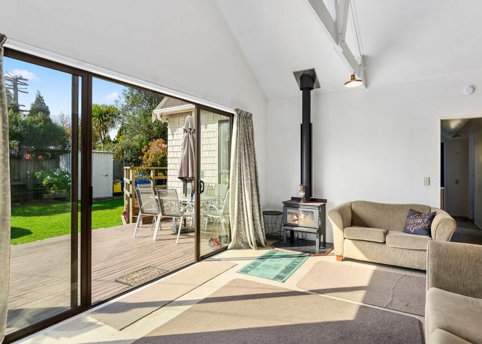  at 8B Willow Avenue, Hannahs Bay, Rotorua