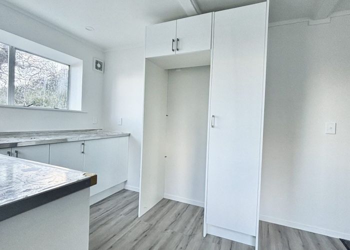  at 8/24 Parliament Street, Melling, Lower Hutt, Wellington