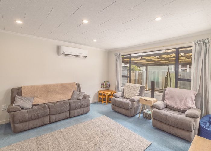 at 33 Aurora Street, Hei Hei, Christchurch