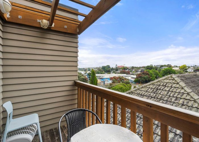  at 17C Domain Road, Panmure, Auckland City, Auckland