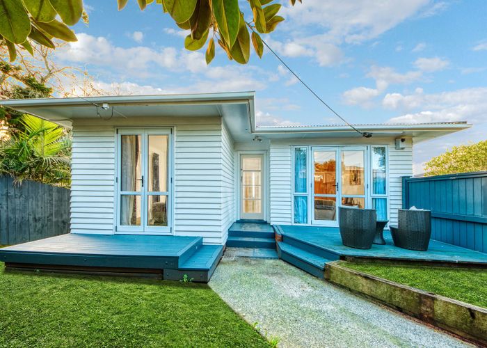  at 10 Glenorchy Street, Glen Eden, Auckland