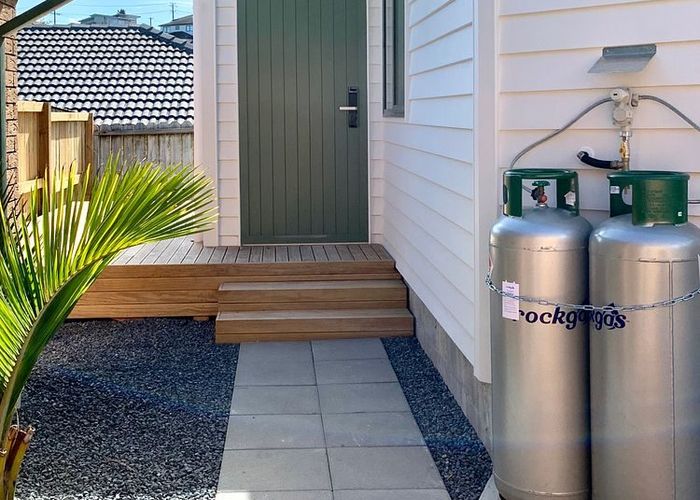  at 11 San Ambrosio Rise, Henderson, Waitakere City, Auckland
