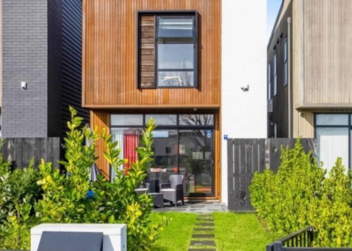  at 83 Walters Road, Takanini