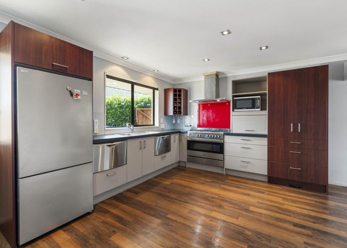  at 68 Waimahia Avenue, Weymouth, Auckland