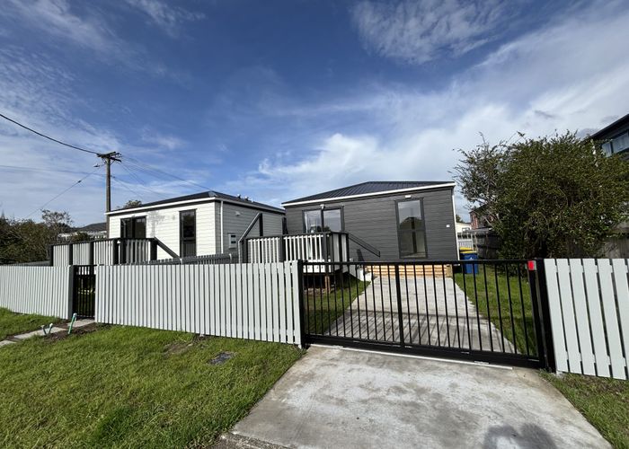  at 19 Rewarewa Road, Te Atatu Peninsula, Waitakere City, Auckland