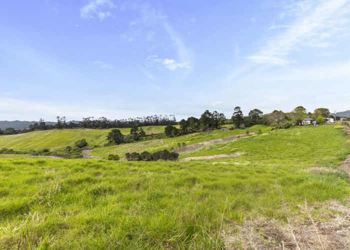  at 44 Holdens Road, Henderson, Waitakere City, Auckland