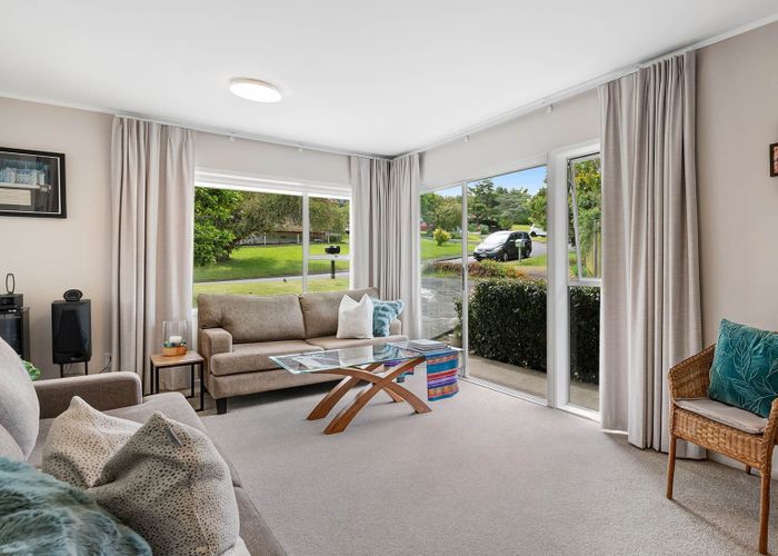  at 1/11 Northwick Place, Hillcrest, North Shore City, Auckland