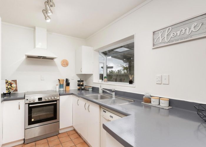  at 20 Kentwood Drive, Woodridge, Wellington