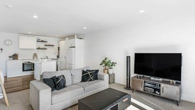  at 6/99 Mays Road, Te Papapa, Auckland