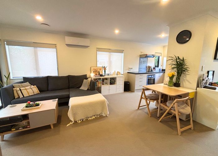  at 5D Pyramid Place, Glen Eden, Auckland