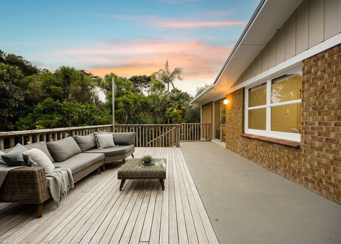  at 89 Aeroview Drive, Beach Haven, North Shore City, Auckland