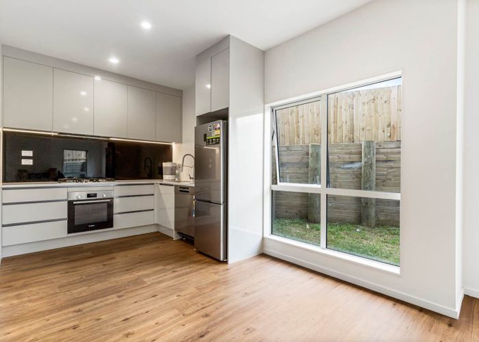  at 1/101 Matakohe Road, Westgate, Waitakere City, Auckland