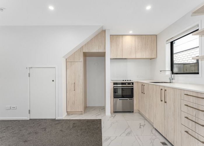  at 2/3 Johnston Grove, Taita, Lower Hutt, Wellington