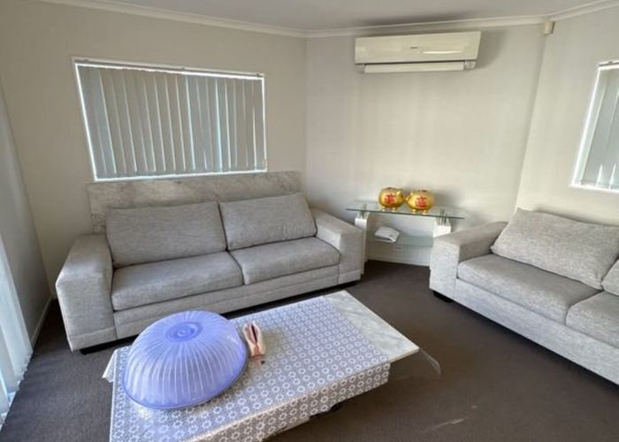  at 13 Karetai Cr, Mangere, Manukau City, Auckland