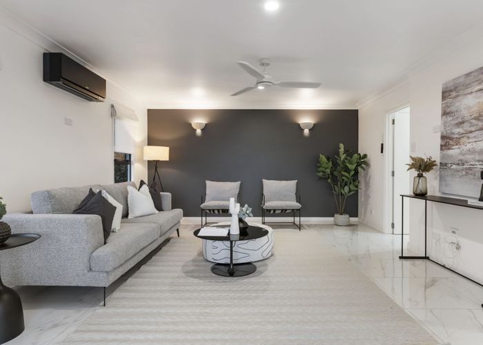 at 589e East Coast Road, Browns Bay, North Shore City, Auckland